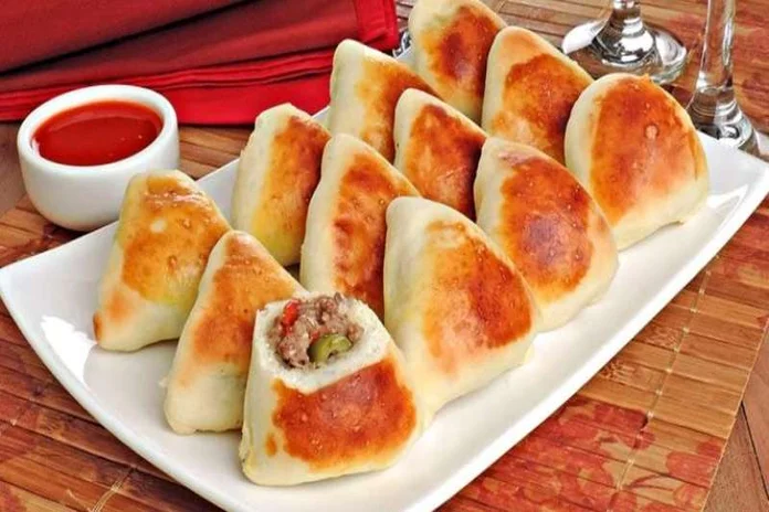 esfiha de carne tradicional