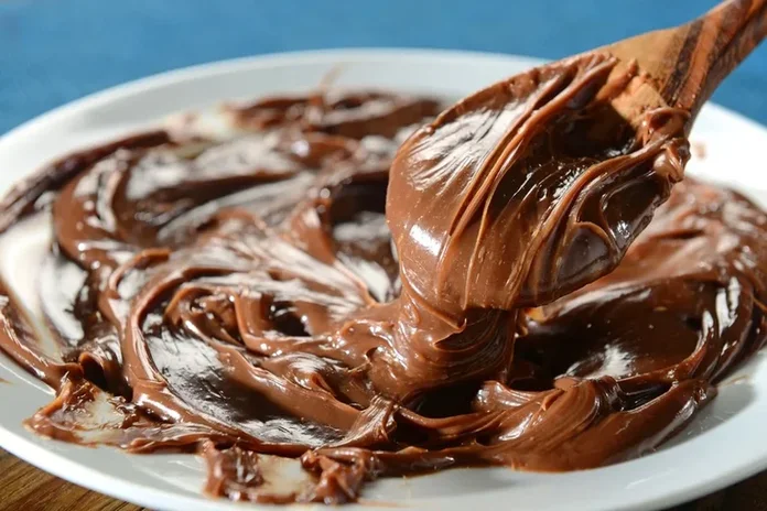 brigadeiro de colher com 3 ingredientes