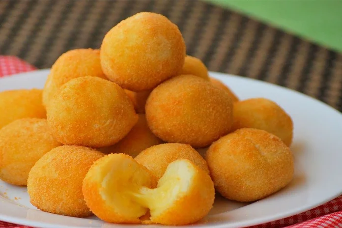 receita de bolinhas de queijo sem massa