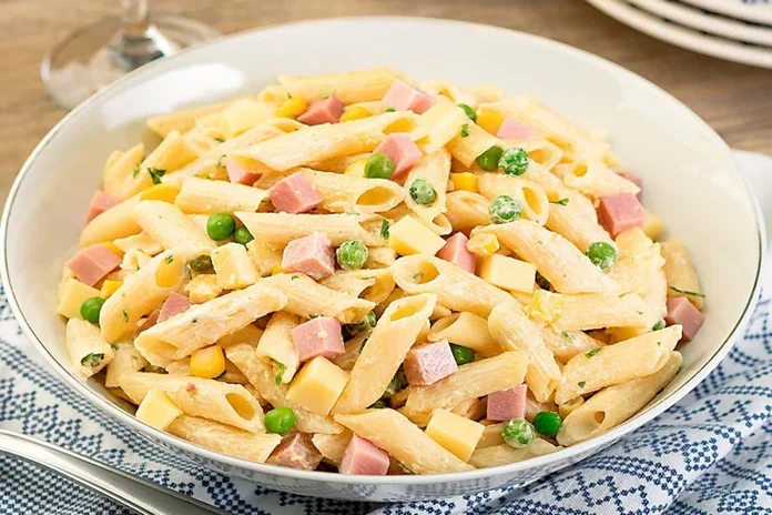 salada de macarrao