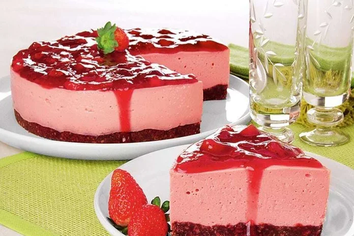 torta mousse de morango