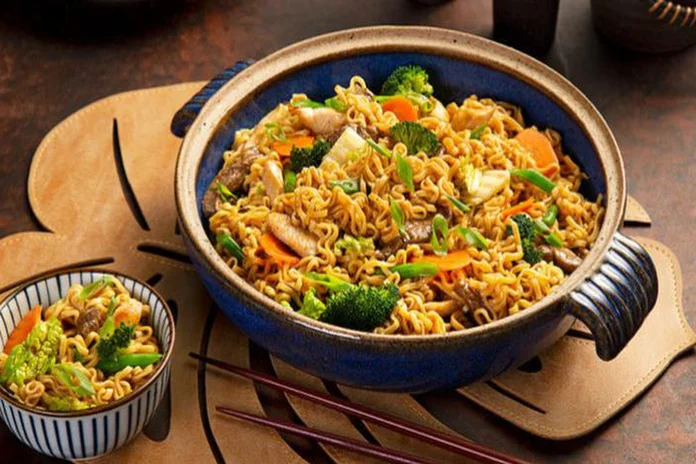 yakisoba de frango pratico