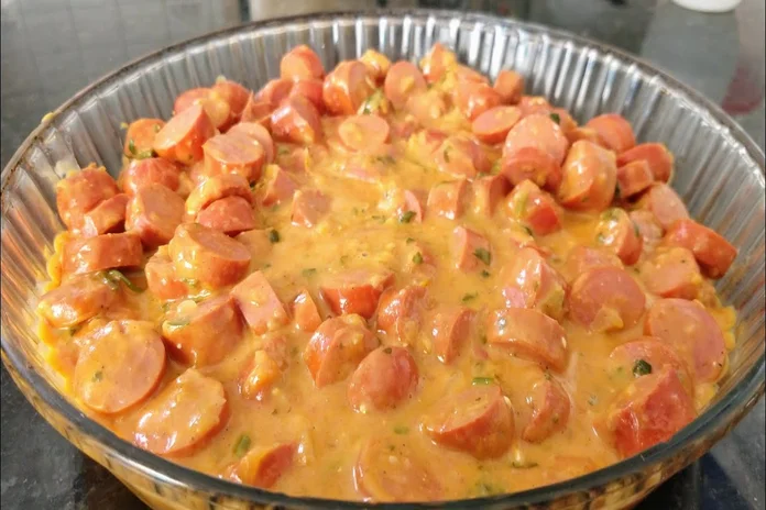 estrogonofe de salsicha um prato delicioso
