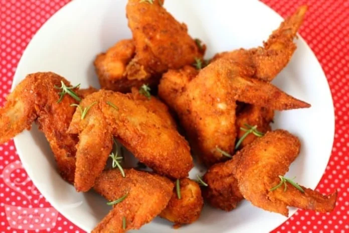 asas de frango crocantes