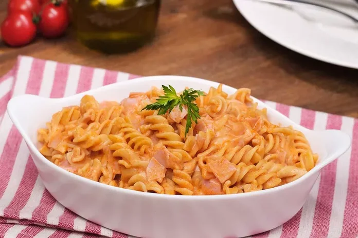 macarrão cremoso na panela de pressão
