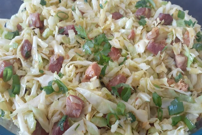 repolho refogado com bacon e calabresa