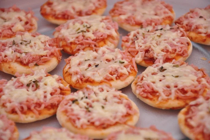 receita de massa fácil e prática para mini pizza