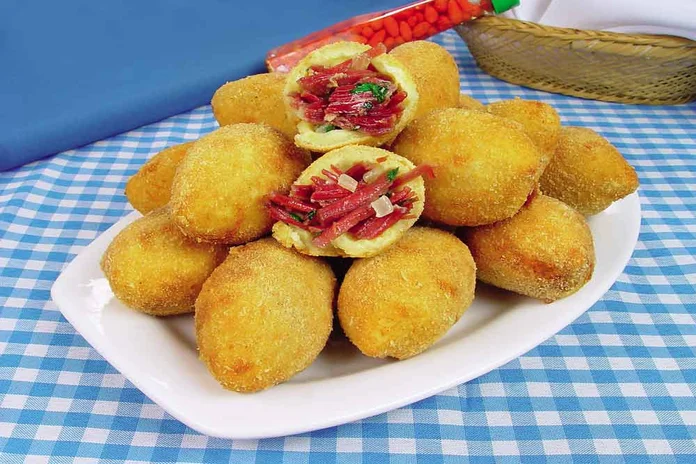 receita de bolinho de mandioca com carne seca uma receita fácil e deliciosa