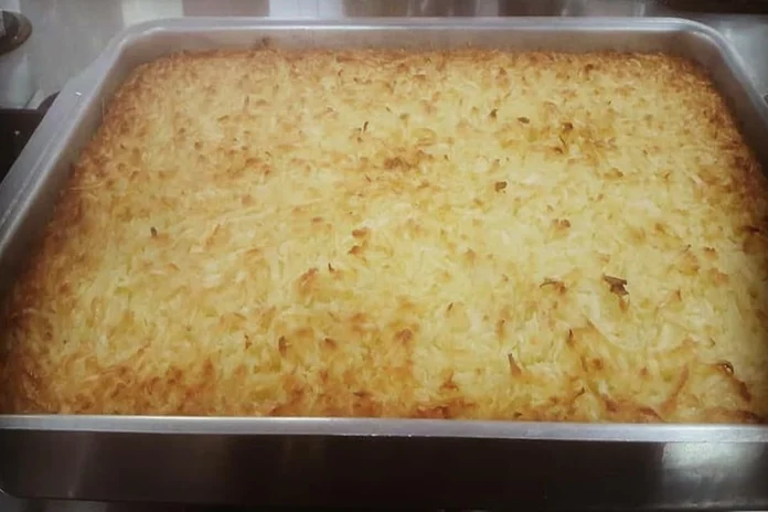 receita de bolo de aipim com coco rápido e fácil de fazer