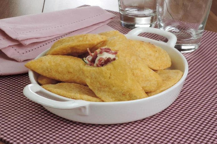 receita de pastel mineiro com carne seca