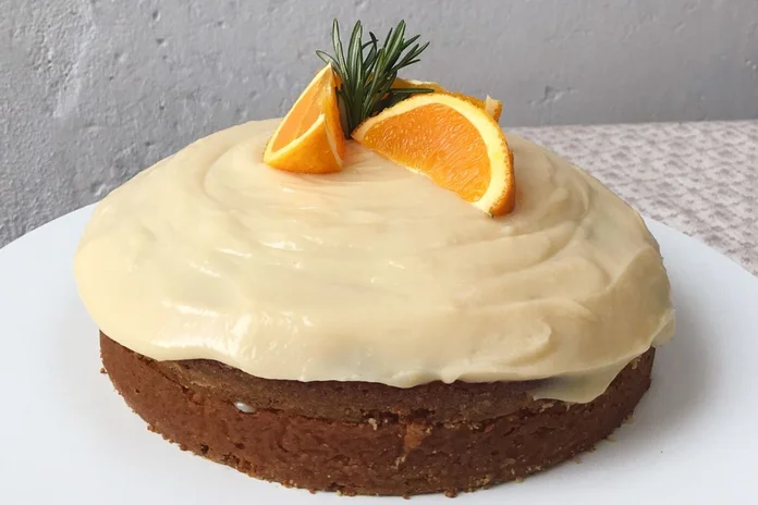 receita de bolo de laranja com cobertura de baba de moça