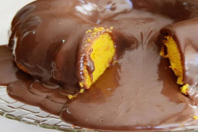 receita de como fazer bolo vulcão de cenoura prático
