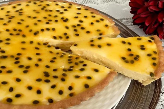 receita de torta sorvete de maracujá rápida e fácil de preparar