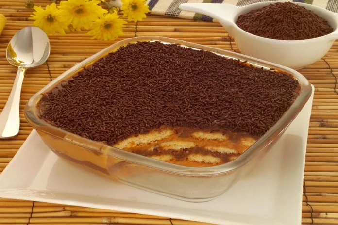 receita de pavê de doce de leite e brigadeiro
