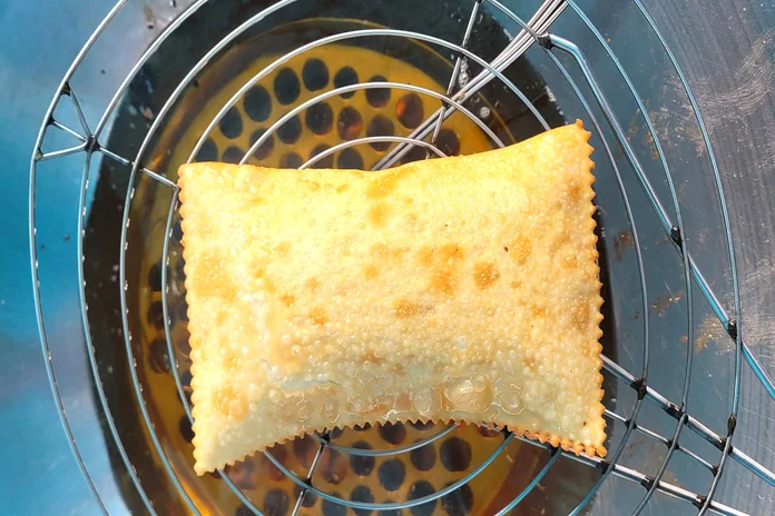 receita de pastel de feira caseiro massa profissional
