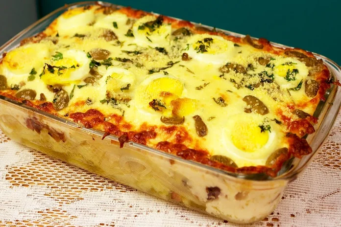 receita de batata gratinada à portuguesa para o almoço de domingo