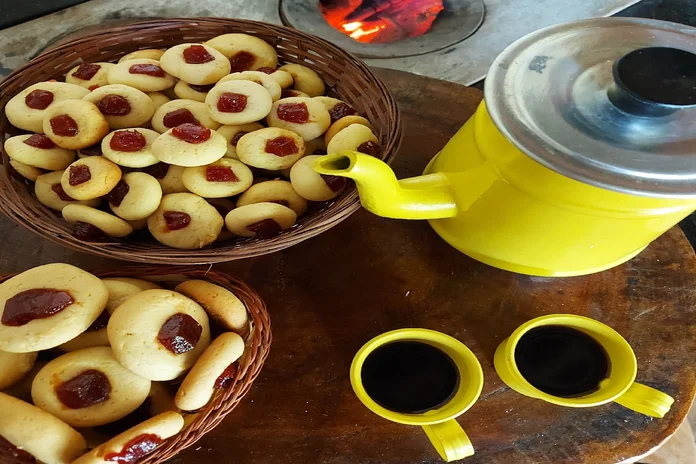 receita de biscoito de nata recheado simples e rápido