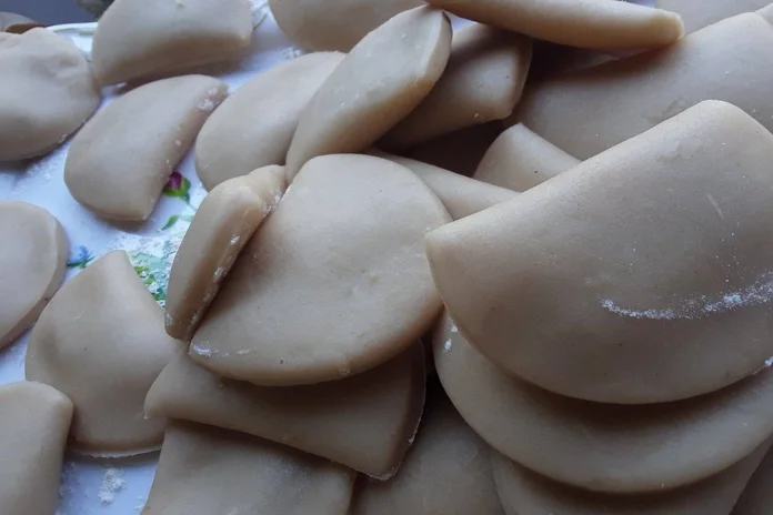 receita de massa básica de risoles de carne moída eu faço e vendo por encomendas é sucesso