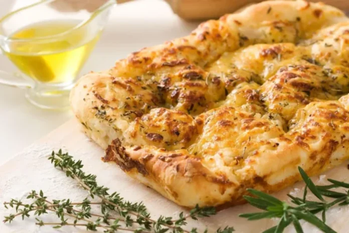 receita de focaccia de alho-poró super macia e tradicional