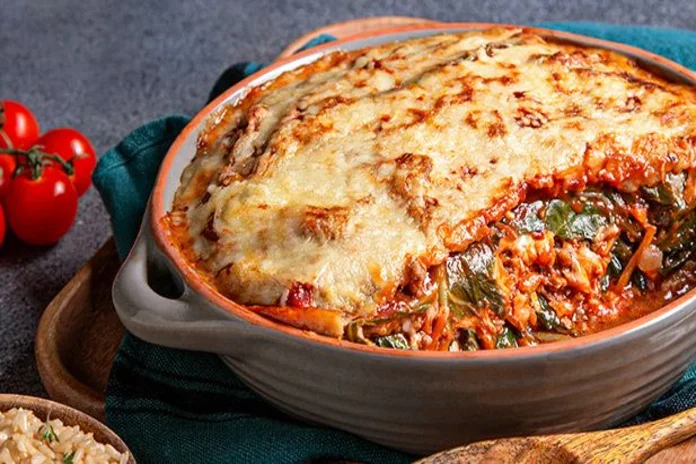 receita de lasanha de frango com couve e molho branco
