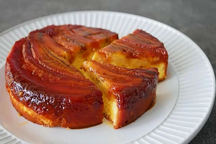 bolo de banana caramelizada caseiro