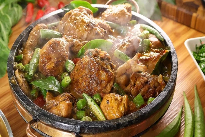 frango com quiabo suculento